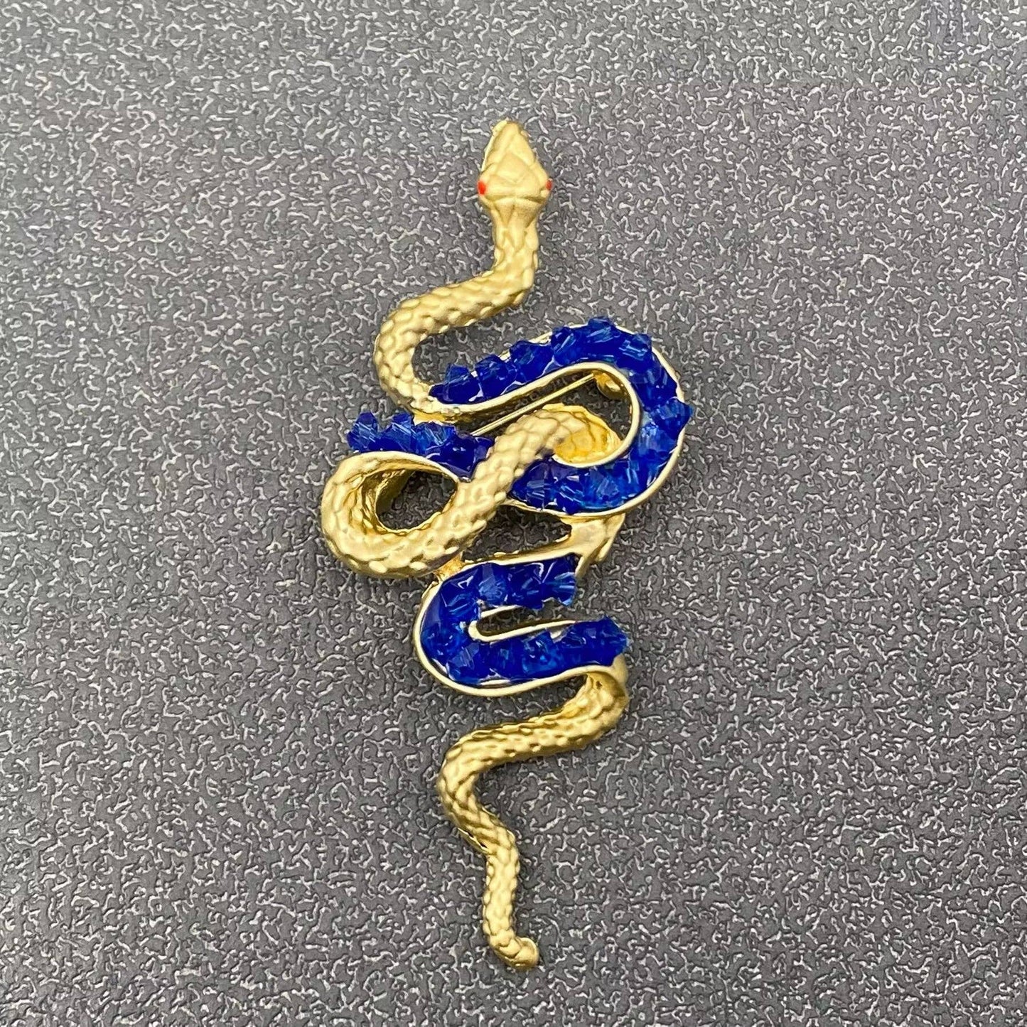 Metal Snake Brooch: Green