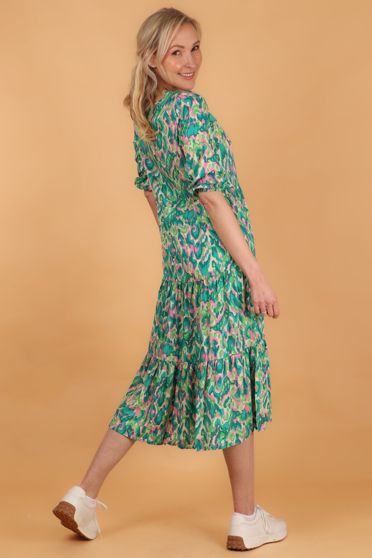 Vestido con estampado de aguamarina