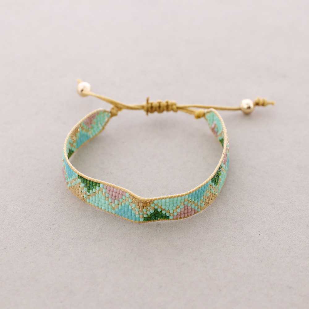 Turquoise beaded bracelet