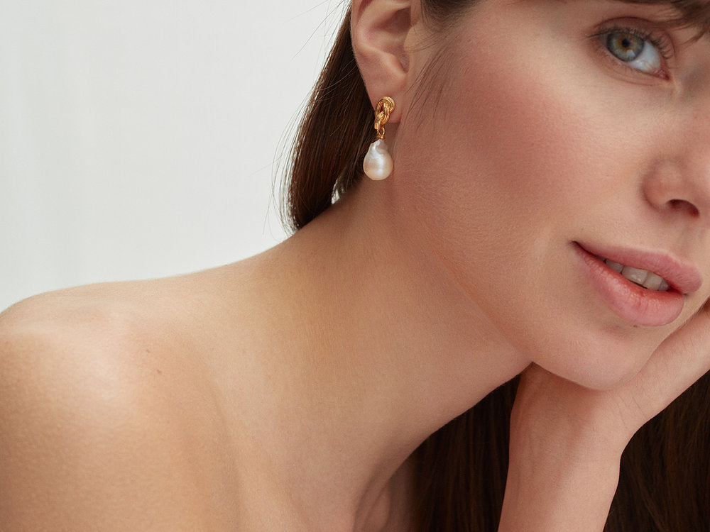 Boucles d'oreilles noeud d'or et perles