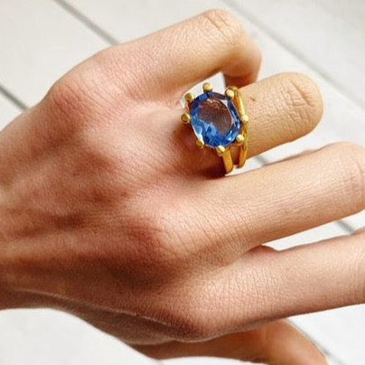 Claw Ring - Oval Blue