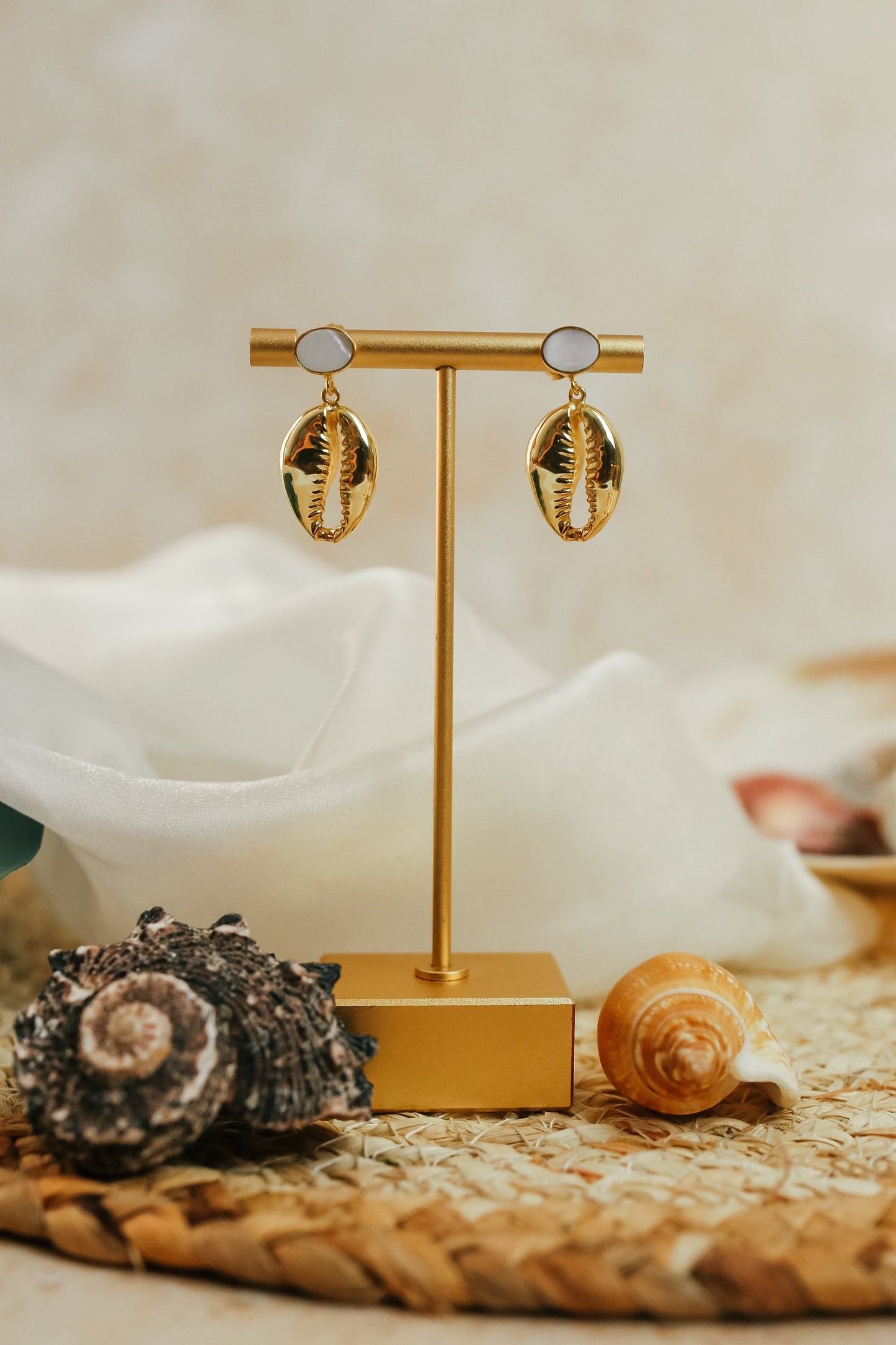 Boucles d'oreilles cauris en or