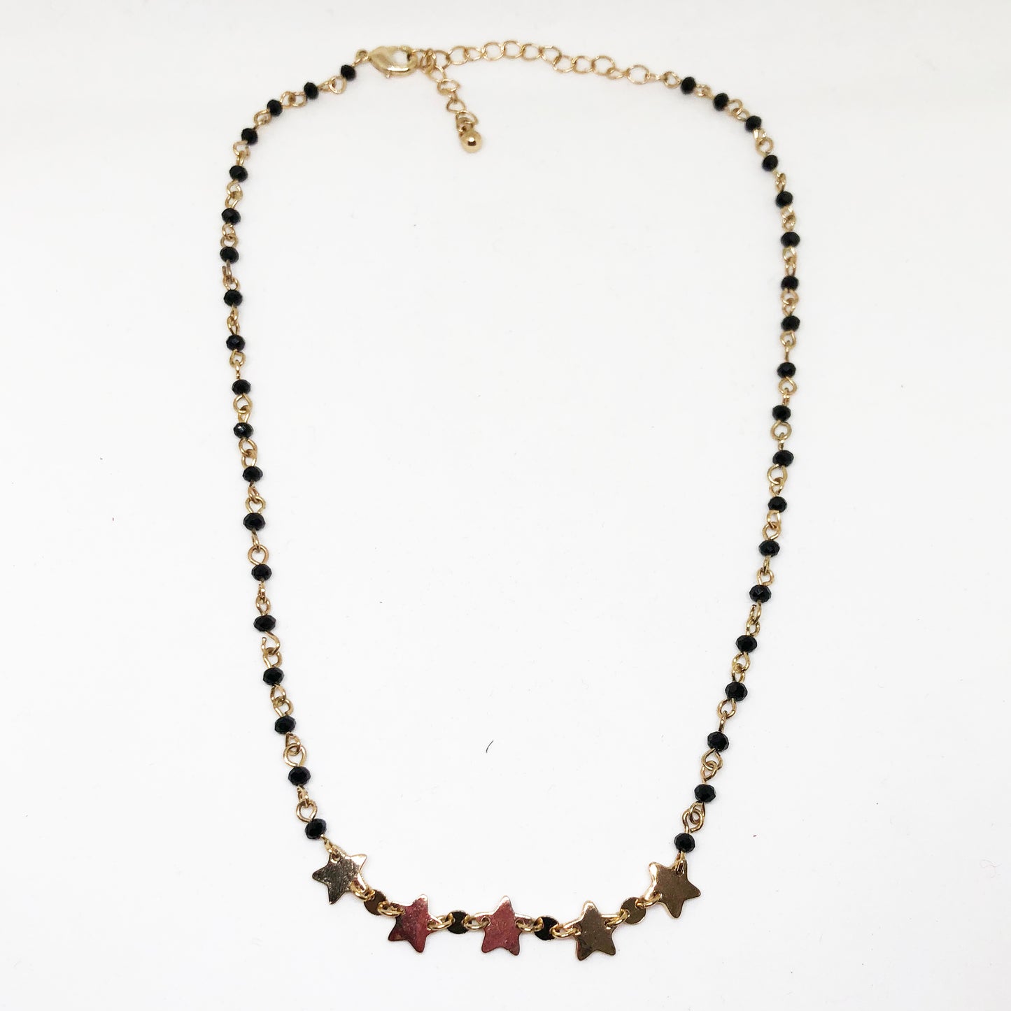 Collier de perles en forme d'étoile noire