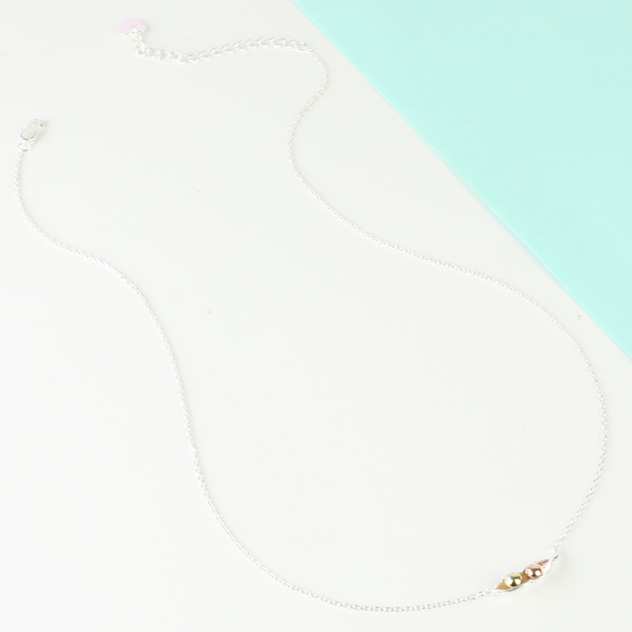 2 peas in a pod necklace - Silver