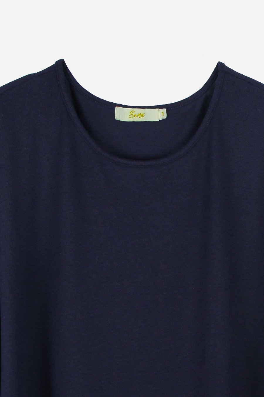 Jersey azul marino con mangas murciélago