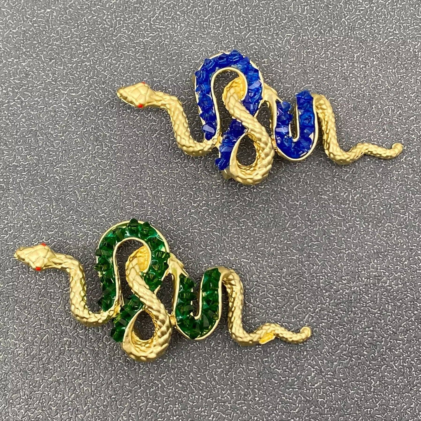 Metal Snake Brooch: Green