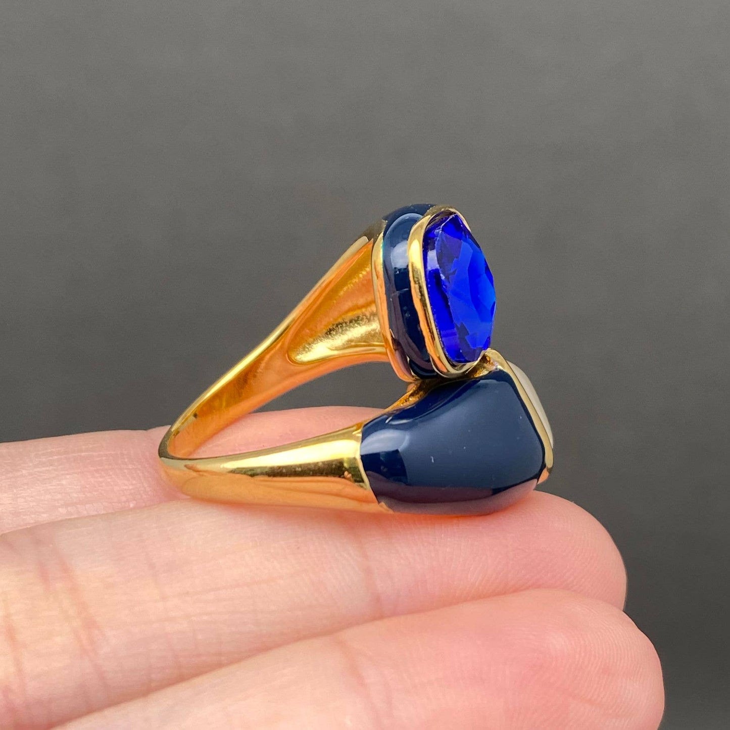 Cat's eye stone & Zircon Inlaid 18K Gold Plated SS Ring - FGS: 7