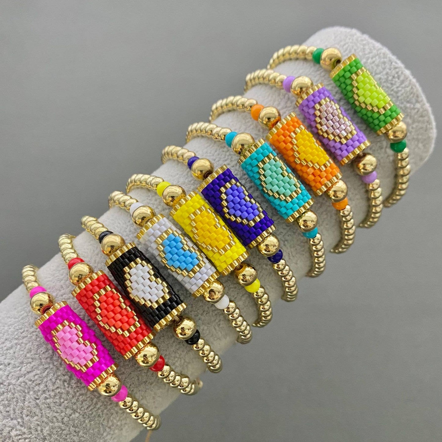 Boho Heart Pattern Seed Bead Bracelet - Gold Plated Adjustable Charm Bracelet