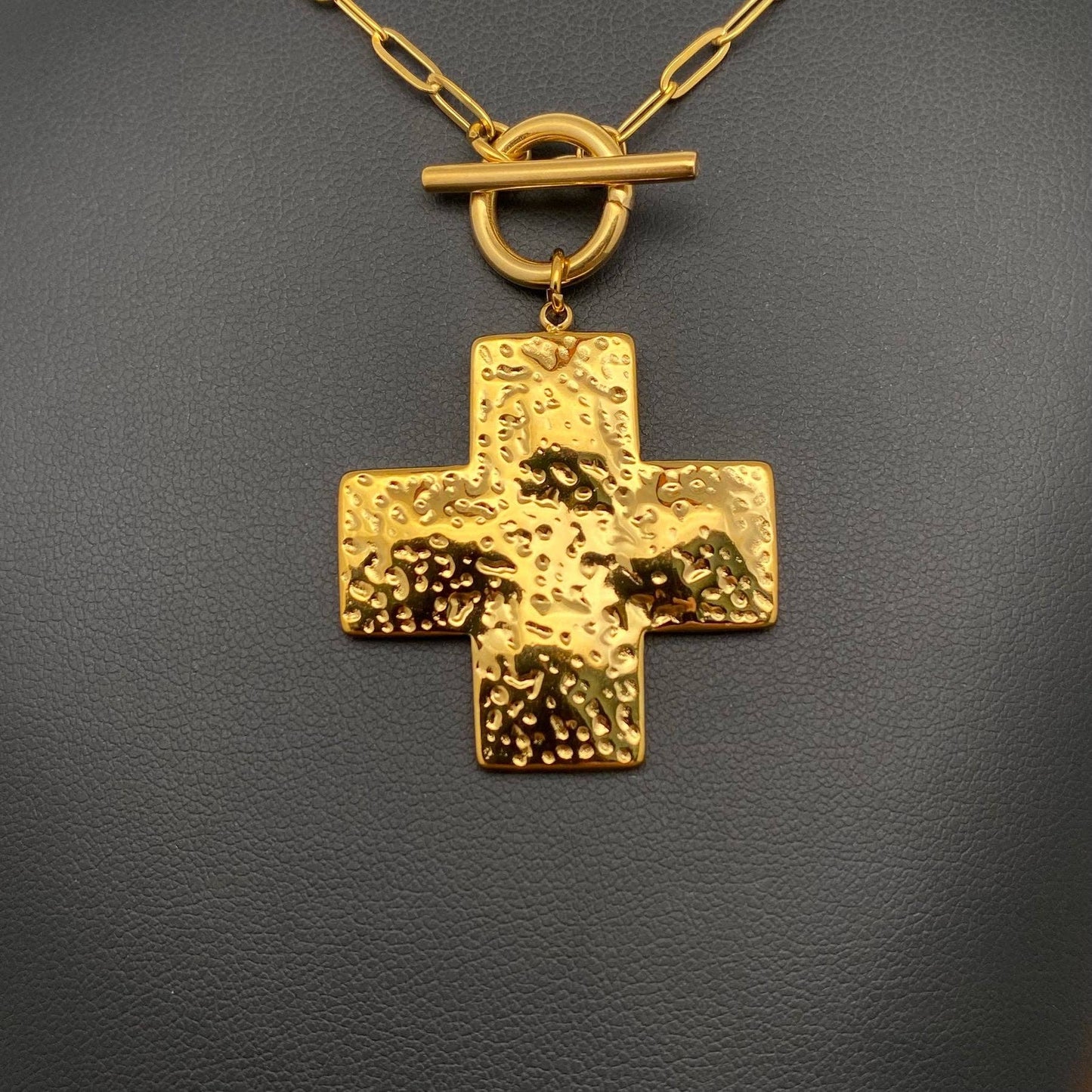 Hammer Patterned Cross 18K Golden S.Steel Necklace - FGS