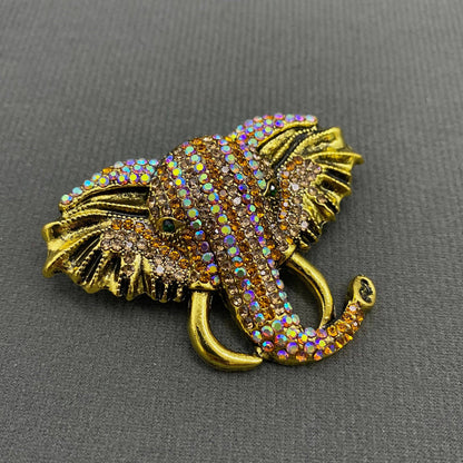 Rhinestone Elephant Brooch: Silver