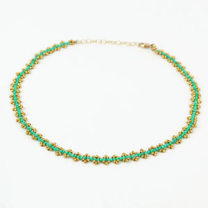 Collier ras du cou en perles turquoise