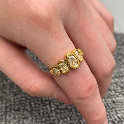 5 Stone Zircon and Gold Ring