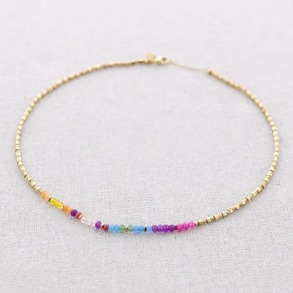 Collier en or et arc-en-ciel