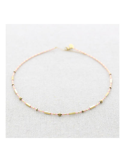 Collier de perles multicolores