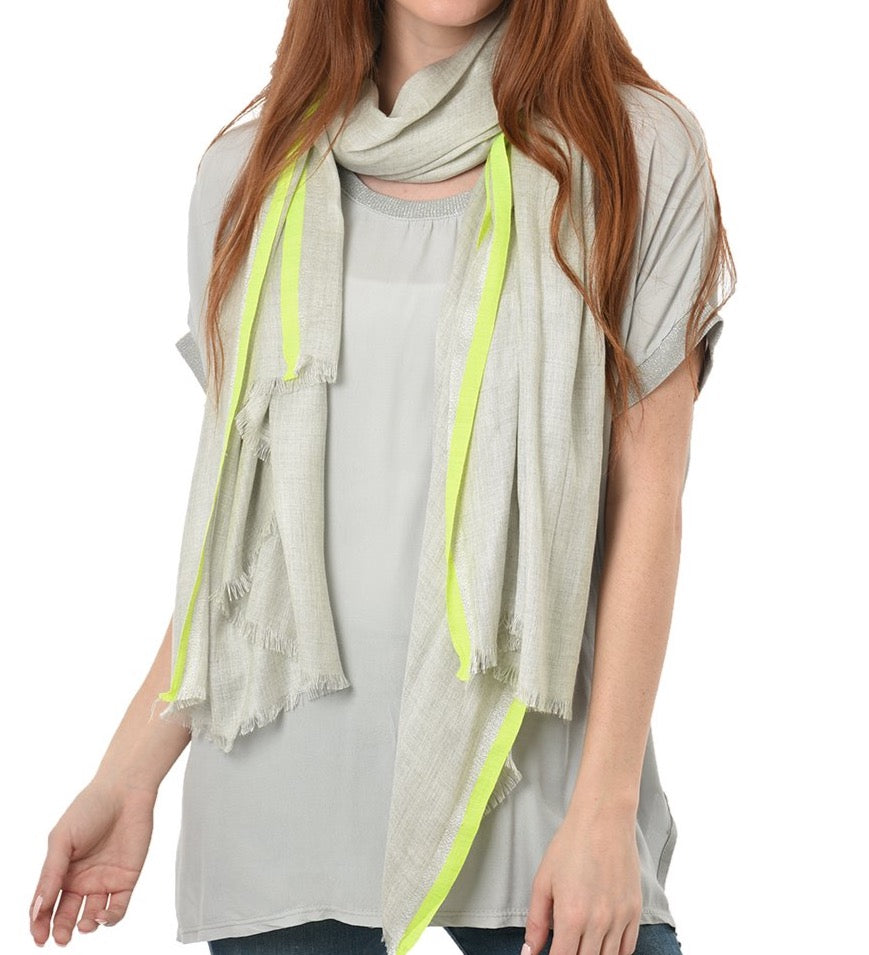 Scarf with metallic detail - grey/neon yellow