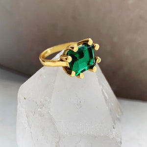 Claw Ring - Rectangular - Emerald