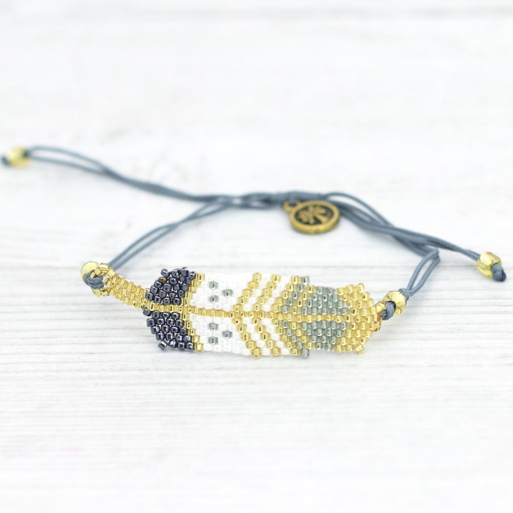 Pulseras de playa con cuentas