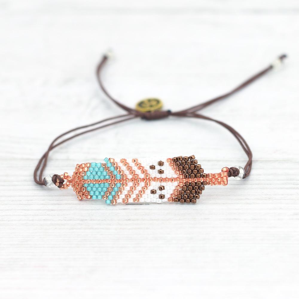 Pulseras de playa con cuentas
