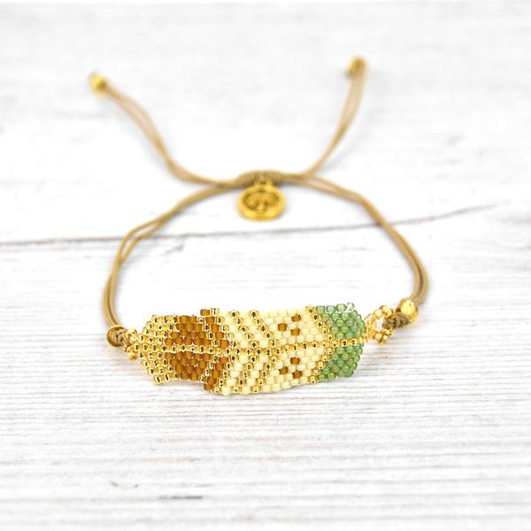 Pulseras de playa con cuentas