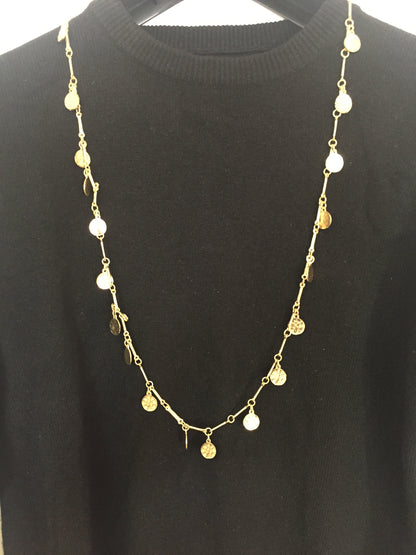 Collier avec pièces de monnaie