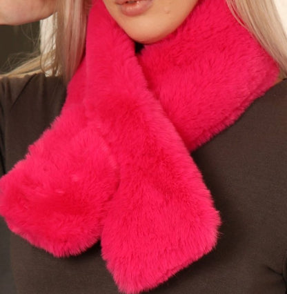Short faux fur scarf - Hot Pink