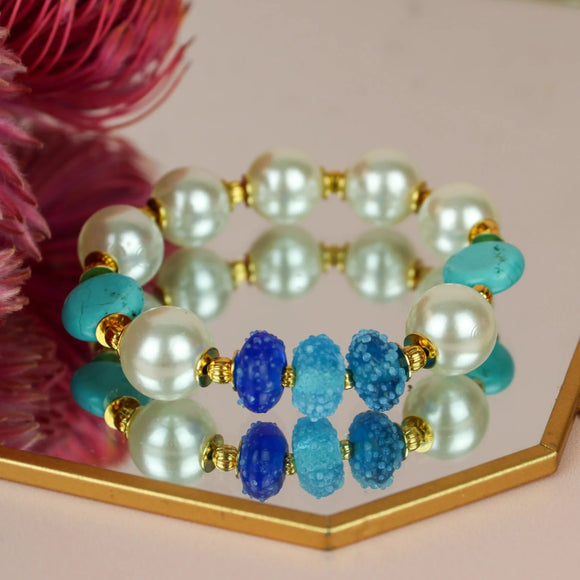 Chunky Blue and Pearl bracelet