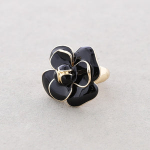 Chunky Flower Ring - Black