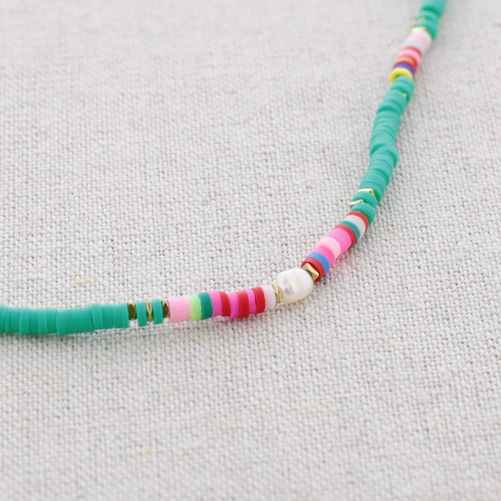 Colliers de perles brillantes
