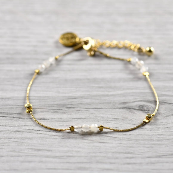 Gold and Bead bracelet - White