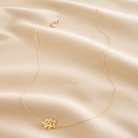 Interlocking star necklace in Gold